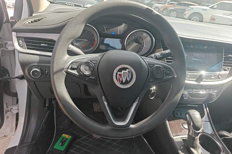 Used Buick Verano 2019 Sedan 20T Dual-Clutch Leading Model Steering Wheel