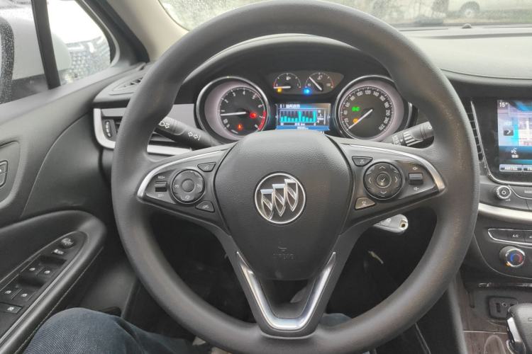 Used Buick Verano 2019 Sedan 20T Dual-Clutch Leading Model Steering Wheel