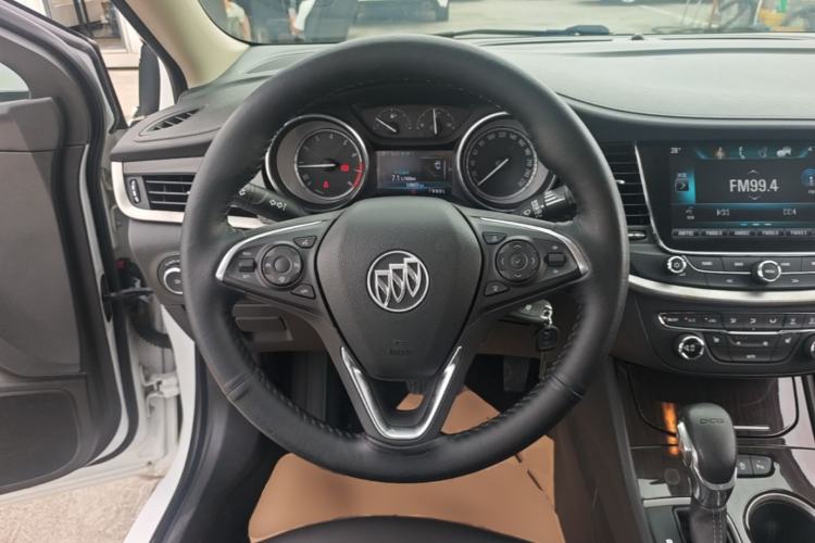 Used Buick Verano 2019 Sedan 20T Dual-Clutch Elite Model Steering Wheel