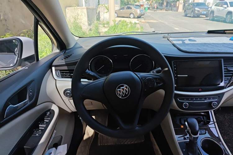 Used Buick Verano 2019 Sedan 15S Automatic Entry Model Steering Wheel
