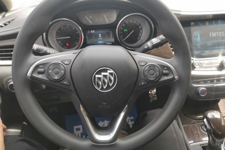 Used Buick Verano 2019 Sedan 20T Dual-Clutch Leading Model Steering Wheel