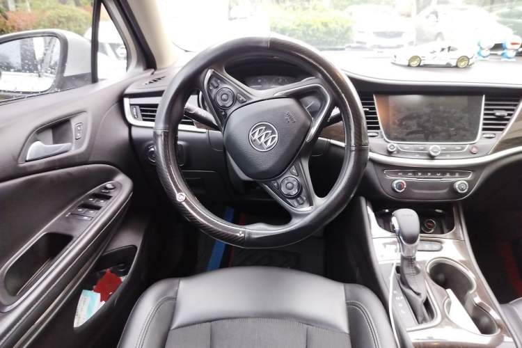 Used Buick Verano 2019 Sedan 20T Dual-Clutch Leading Model Steering Wheel