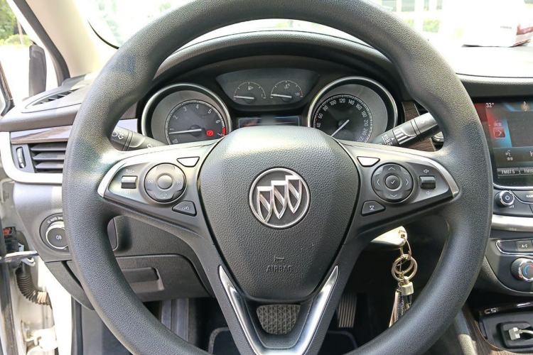 Used Buick Verano 2019 Sedan 20T Dual-Clutch Leading Model Steering Wheel
