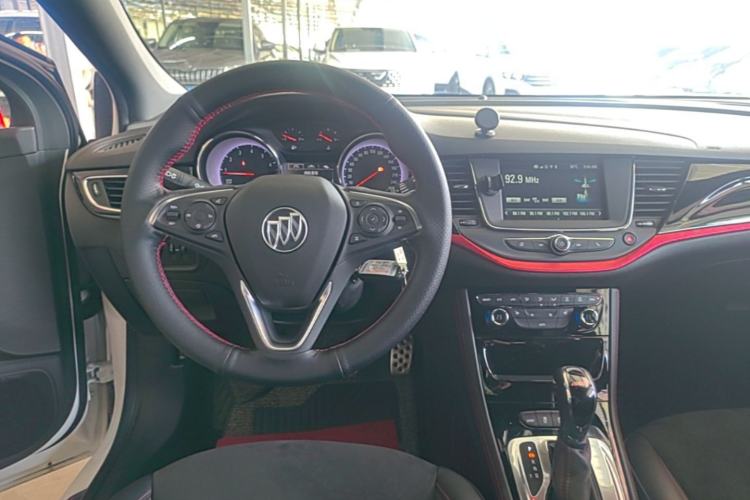 Used Buick Verano 2019 Hatchback GS 20T Dual-Clutch Leading Model Steering Wheel
