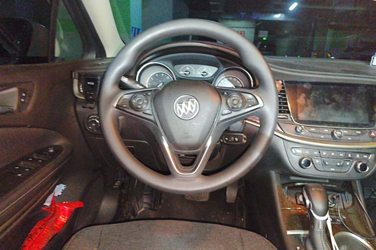 Used Buick Verano 2019 Sedan 20T Dual-Clutch Elite Model Steering Wheel