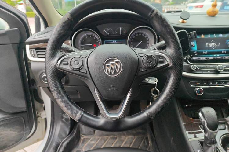 Used Buick Verano 2019 Sedan 20T Dual-Clutch Leading Model Steering Wheel
