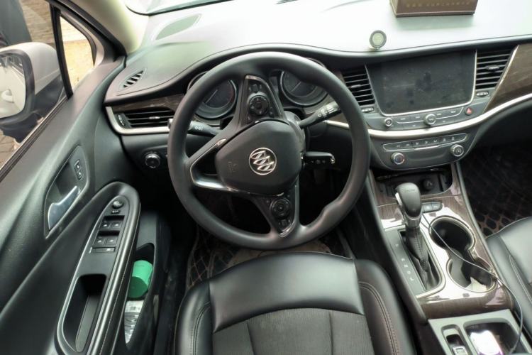 Used Buick Verano 2019 Sedan 20T Dual-Clutch Leading Model Steering Wheel