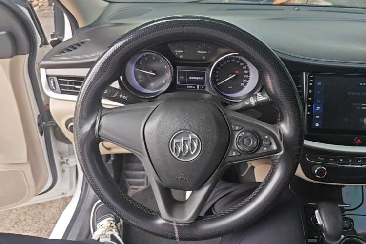 Used Buick Verano 2019 Sedan 15S Automatic Entry Model Steering Wheel