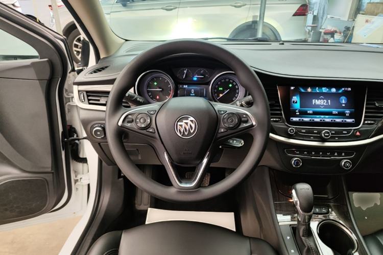Used Buick Verano 2019 Sedan 20T Dual-Clutch Leading Model Steering Wheel