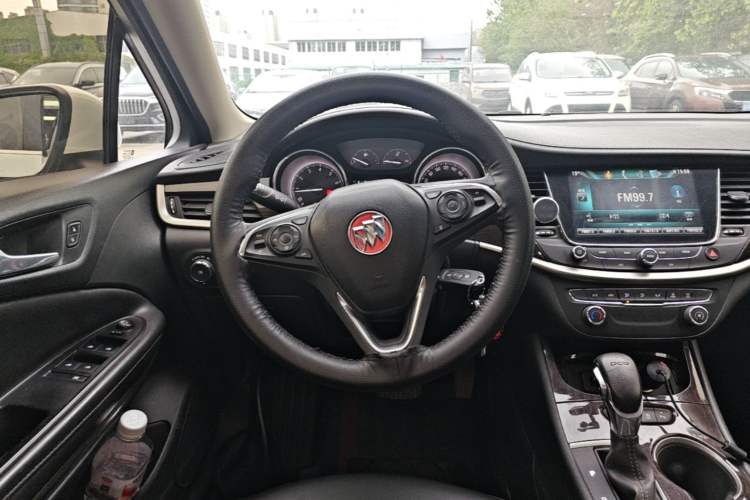 Used Buick Verano 2019 Sedan 20T Dual-Clutch Leading Model Steering Wheel
