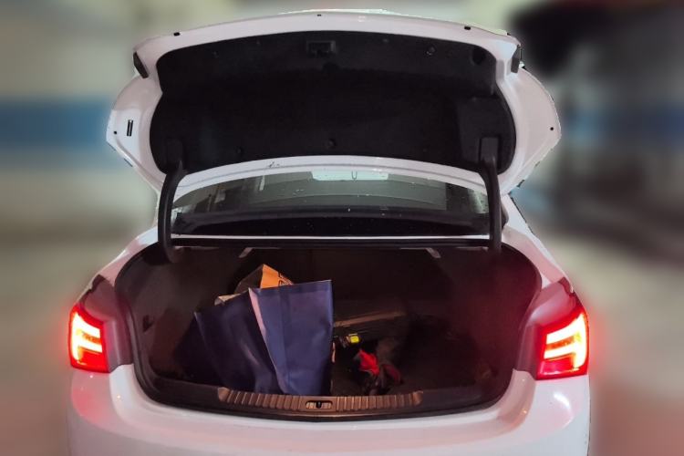 Used Buick Verano 2019 Sedan 15S Automatic Leading Model Trunk