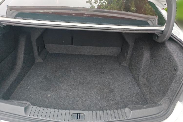 Used Buick Verano 2019 Sedan 15S Automatic Leading Model Trunk