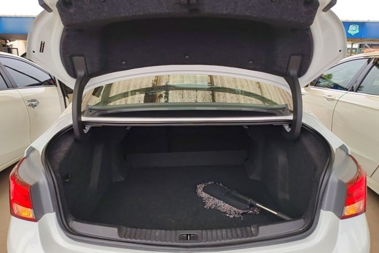 Used Buick Verano 2019 Sedan 15S Automatic Leading Model Trunk