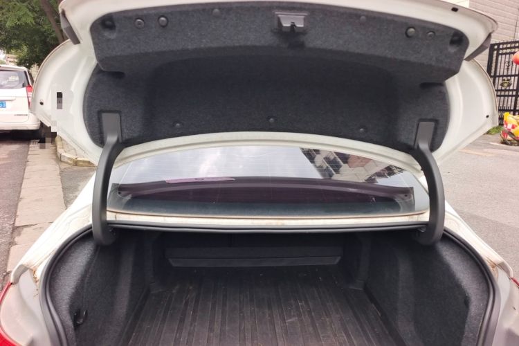 Used Buick Verano 2019 Sedan 15S Automatic Leading Model Trunk