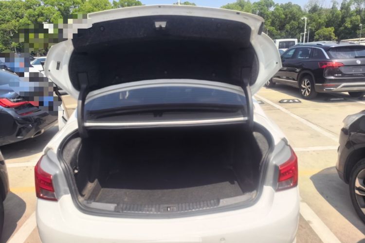 Used Buick Verano 2019 Sedan 15S Automatic Leading Model Trunk