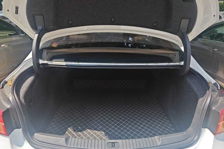 Used Buick Verano 2019 Sedan 15S Automatic Entry Model Trunk