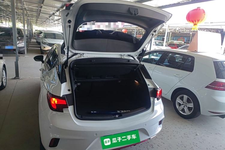 Used Buick Verano 2019 Hatchback GS 20T Dual-Clutch Leading Model Trunk