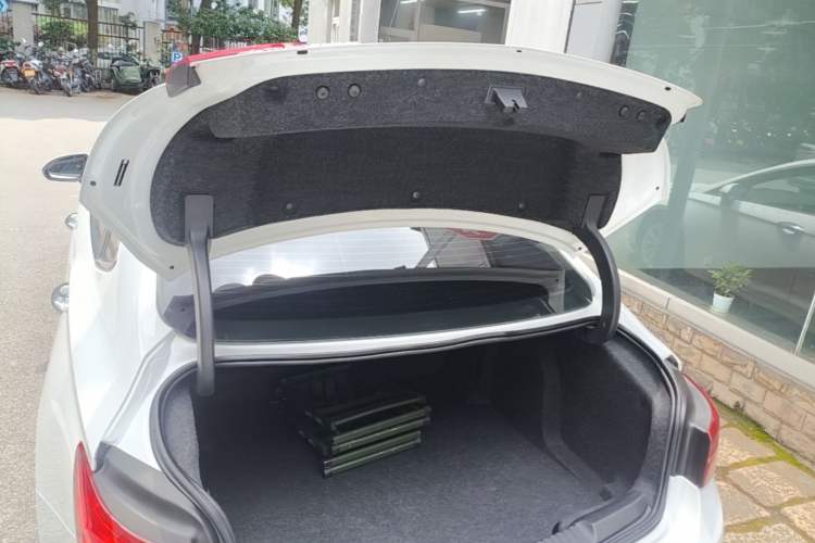 Used Buick Verano 2019 Sedan 15S Automatic Entry Model Trunk