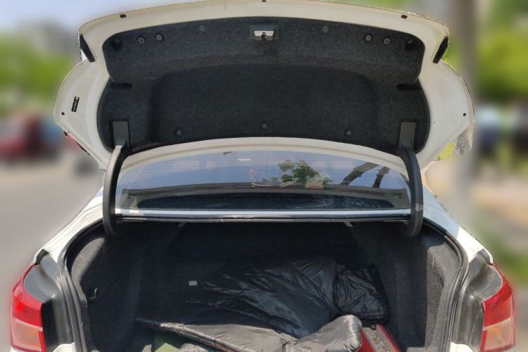 Used Buick Verano 2019 Sedan 15S Automatic Entry Model Trunk