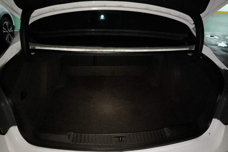 Used Buick Verano 2019 Sedan 15S Automatic Leading Model Trunk