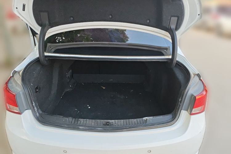 Used Buick Verano 2019 Sedan 15S Automatic Leading Model Trunk