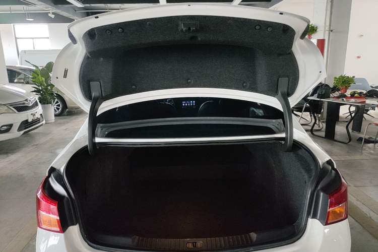 Used Buick Verano 2019 Sedan 15S Automatic Entry Model Trunk