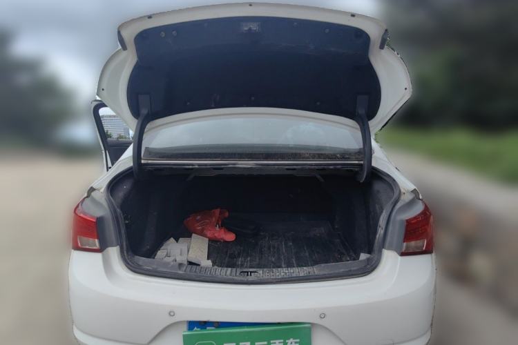 Used Buick Verano 2019 Sedan 20T Dual-Clutch Leading Model Trunk
