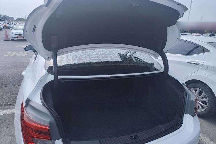 Used Buick Verano 2019 Sedan 20T Dual-Clutch Elite Model Trunk