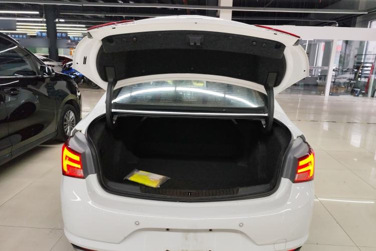 Used Buick Verano 2019 Sedan 15S Automatic Leading Model Trunk