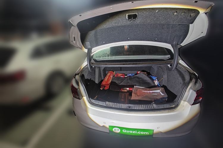 Used Buick Verano 2019 Sedan 15S Automatic Leading Model Trunk