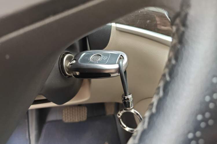 Used Buick Verano 2019 Sedan 15S Automatic Leading Model Vehicle Key
