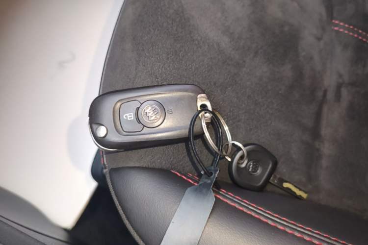 Used Buick Verano 2019 Hatchback GS 20T Dual-Clutch Leading Model Vehicle Key