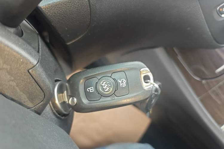 Used Buick Verano 2019 Sedan 20T Dual-Clutch Elite Model Vehicle Key