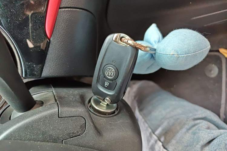 Used Buick Verano 2019 Two-Door GS 20T Dual-Clutch Progressive Model Vehicle Key