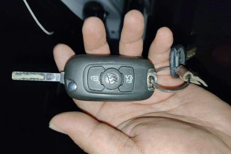Used Buick Verano 2019 Sedan 20T Dual-Clutch Leading Model Vehicle Key