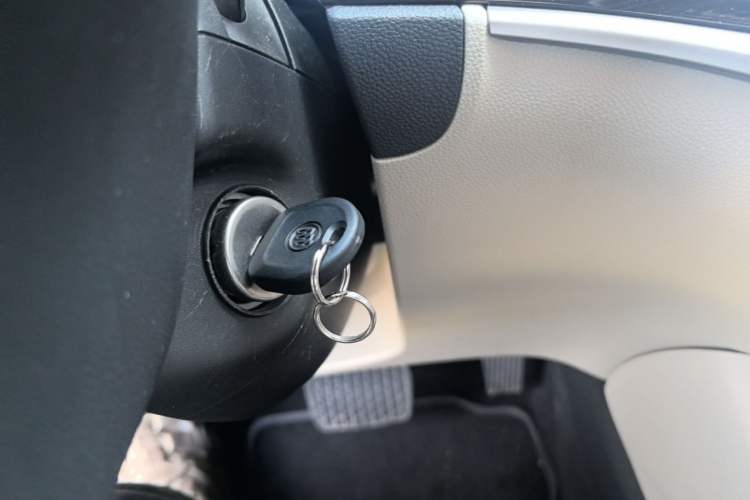 Used Buick Verano 2019 Sedan 15S Automatic Leading Model Vehicle Key