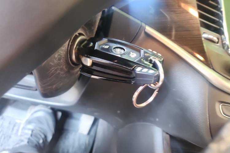 Used Buick Verano 2019 Sedan 20T Dual-Clutch Leading Model Vehicle Key