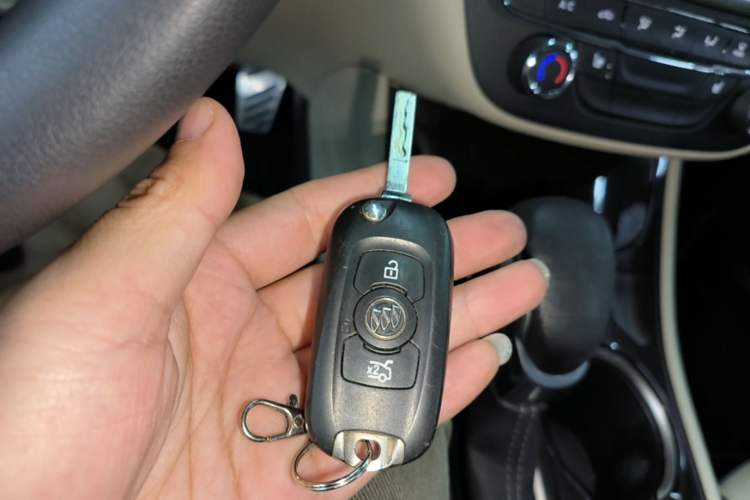 Used Buick Verano 2019 Sedan 15S Automatic Leading Model Vehicle Key