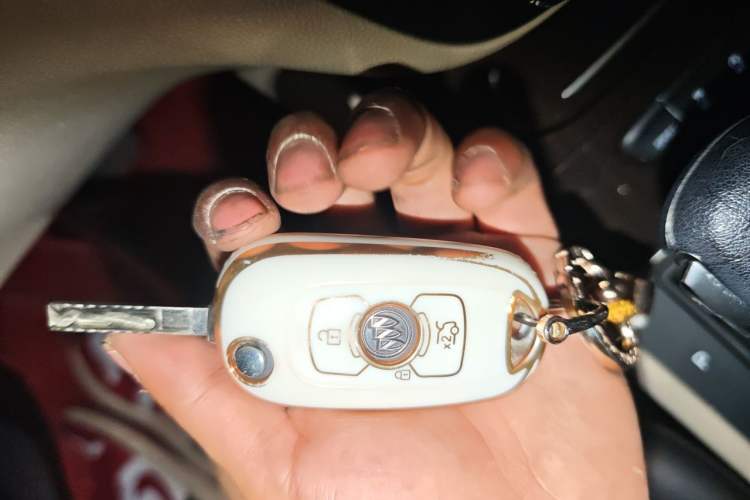 Used Buick Verano 2019 Sedan 15S Automatic Leading Model Vehicle Key