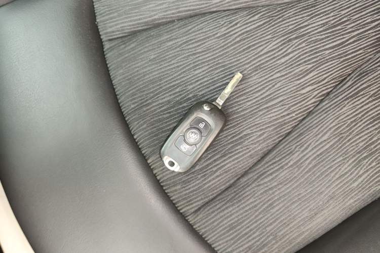 Used Buick Verano 2019 Sedan 20T Dual-Clutch Leading Model Vehicle Key