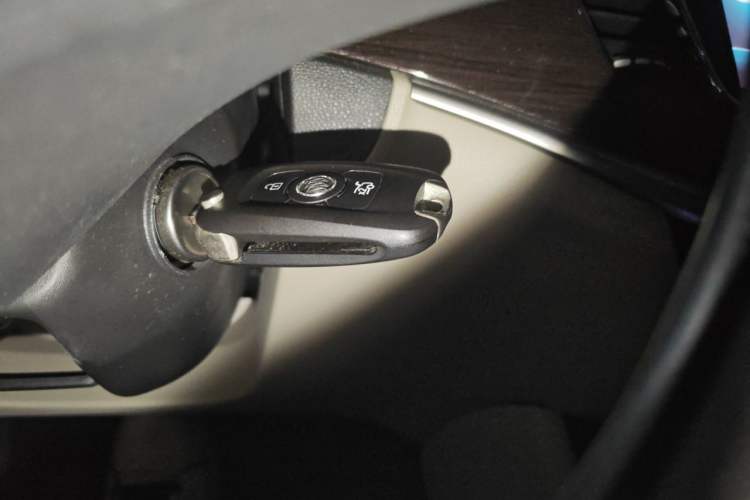 Used Buick Verano 2019 Sedan 15S Automatic Leading Model Vehicle Key