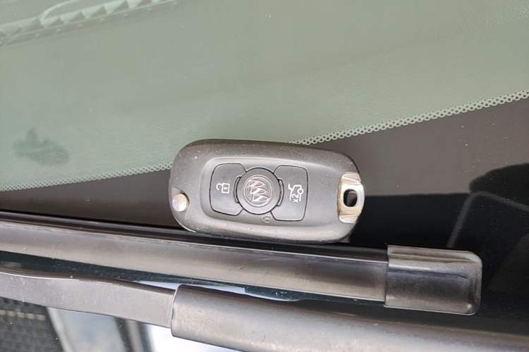 Used Buick Verano 2019 Sedan 15S Automatic Leading Model Vehicle Key