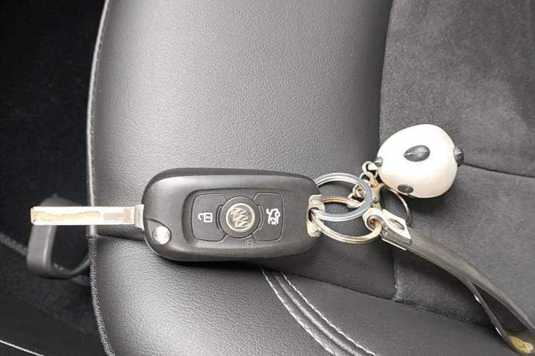 Used Buick Verano 2019 Sedan 20T Dual-Clutch Elite Model Vehicle Key