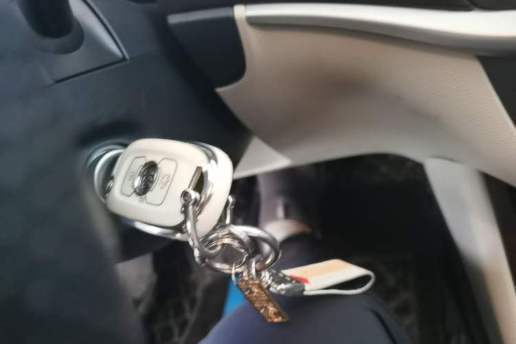 Used Buick Verano 2019 Sedan 15S Automatic Leading Model Vehicle Key