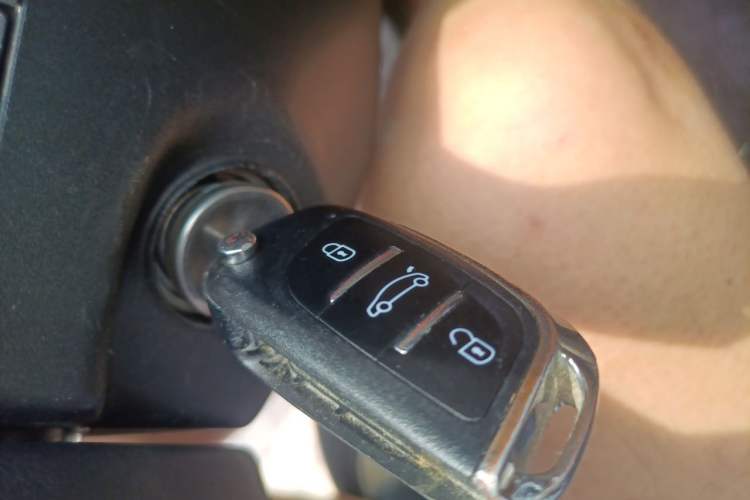 Used Buick Verano 2019 Sedan 15S Automatic Leading Model Vehicle Key
