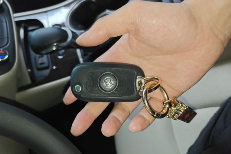 Used Buick Verano 2019 Sedan 15S Automatic Leading Model Vehicle Key