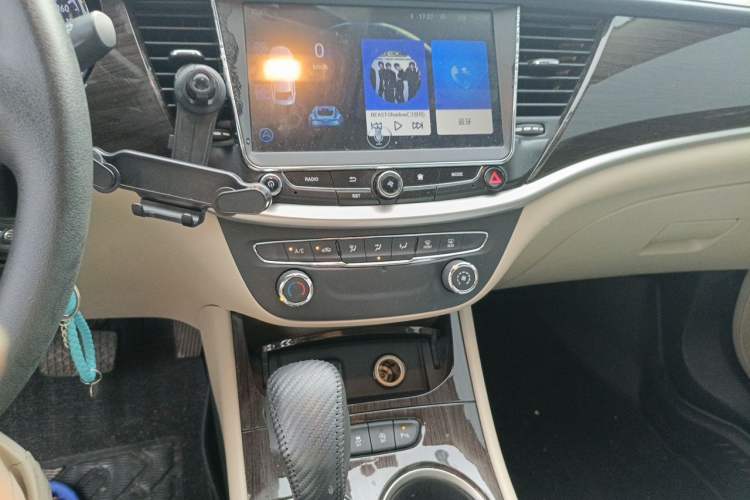 Used Buick Verano 2019 Sedan 15S Automatic Entry Model Audio And AC Panel