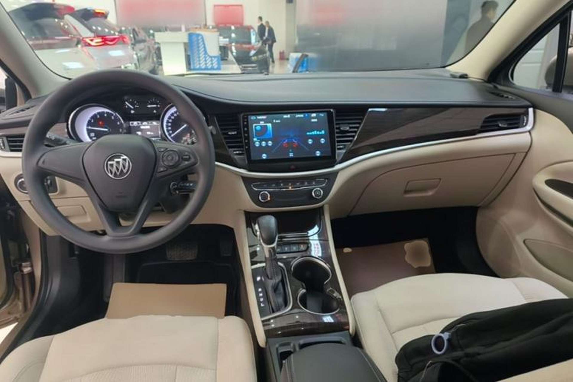 Used Buick Verano 2019 Sedan 15S Automatic Entry Model Center Console