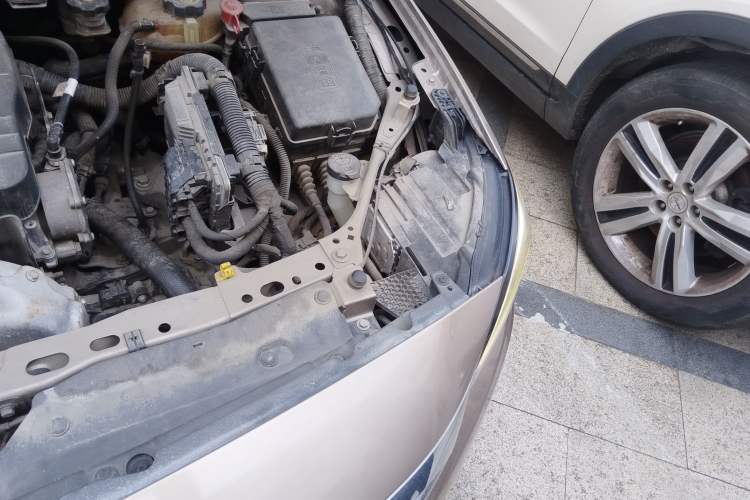 Used Buick Verano 2019 Sedan 15S Automatic Leading Model Engine Bay Left