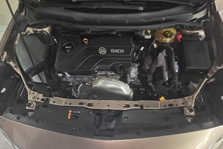 Used Buick Verano 2019 Sedan 15S Automatic Leading Model Engine Bay